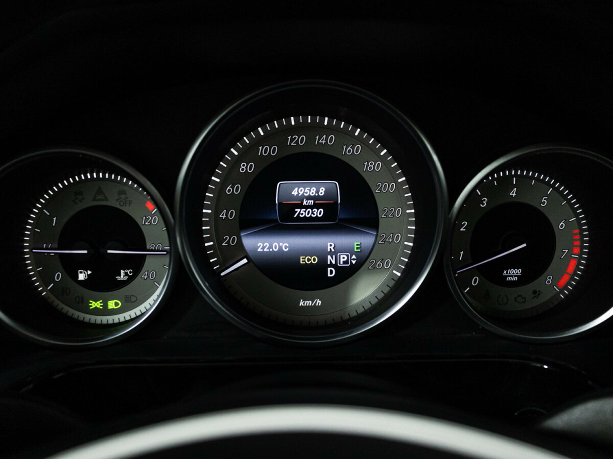 Mercedes-Benz E-Класс 2013 года с пробегом. Фото: #11