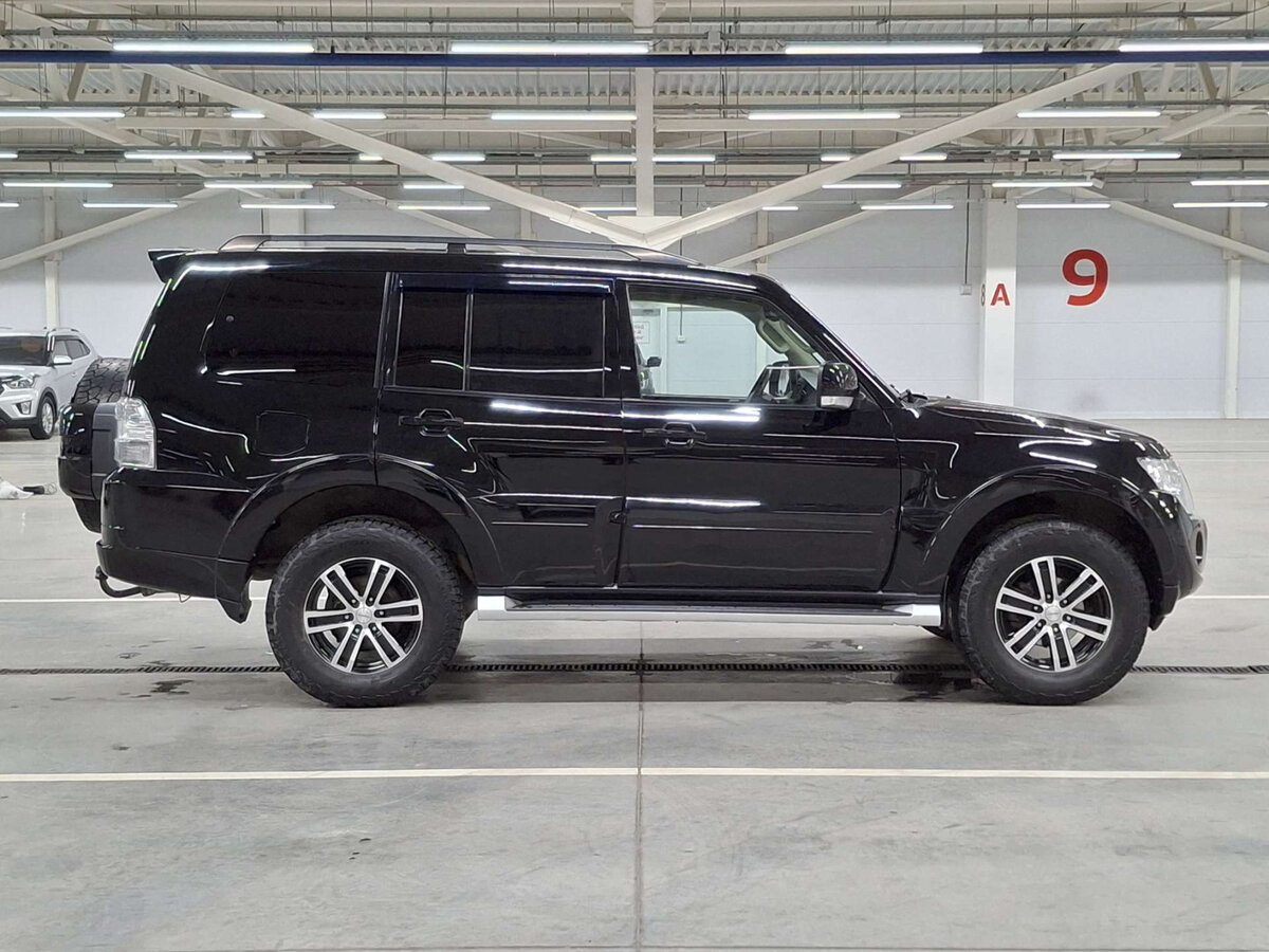 Mitsubishi Pajero 2012 года с пробегом. Фото: #3