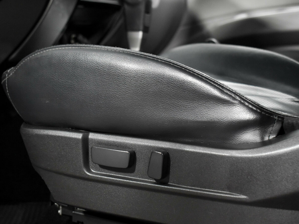 Б/У Митсубиши Паджеро Спорт 2013 года. Фото: #7