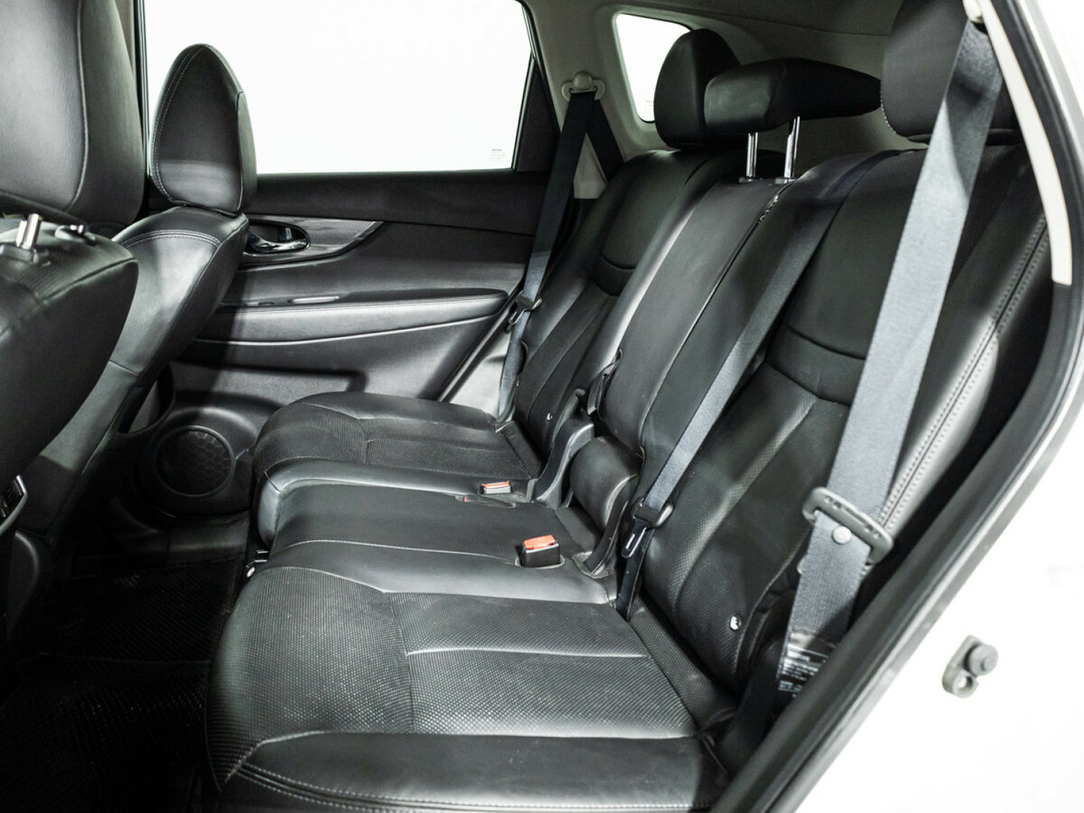 Б/У Ниссан Икс-Трейл 2017 года. Фото: #9