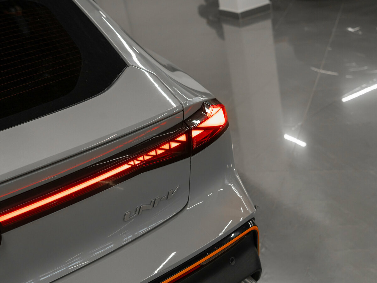 Changan UNI-V 2023 года с пробегом. Фото: #22