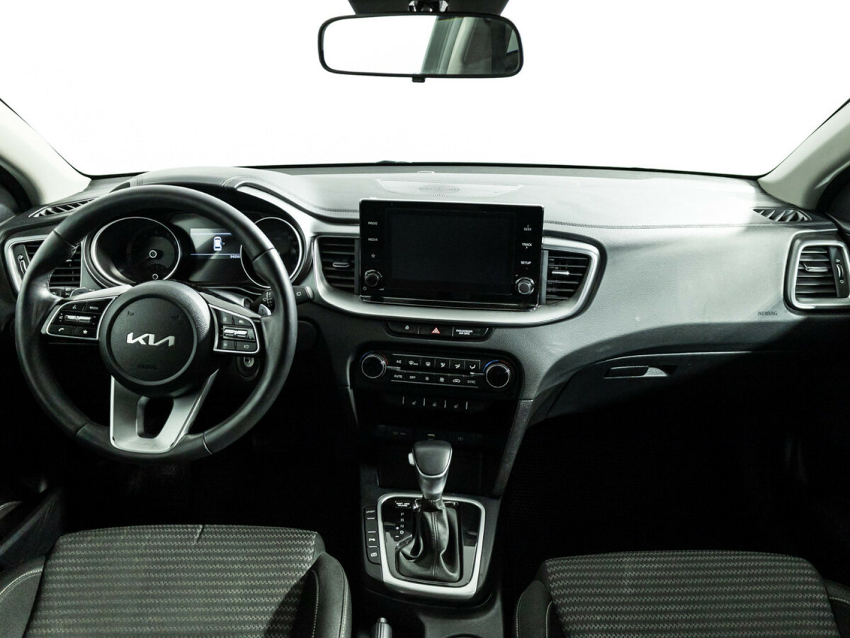 Kia Ceed 2022 года с пробегом. Фото: #12