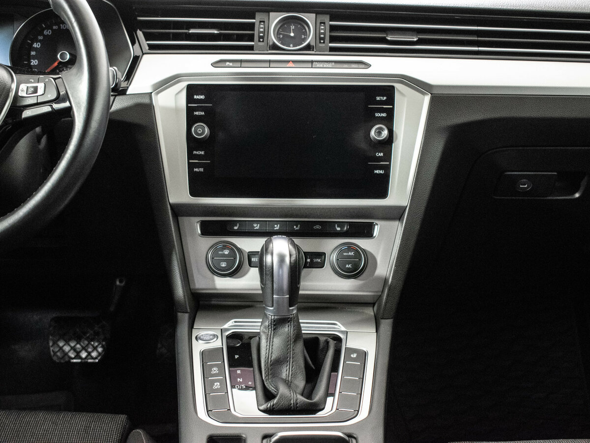 Volkswagen Passat 2017 года с пробегом. Фото: #13