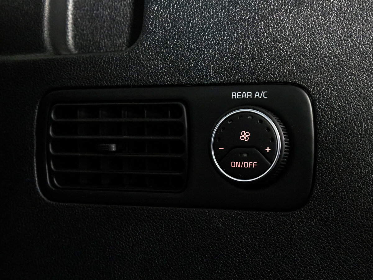 Kia Sorento 2018 года с пробегом. Фото: #19