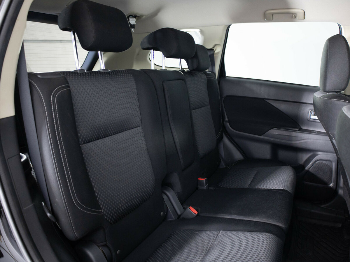 Mitsubishi Outlander 2019 года с пробегом. Фото: #16