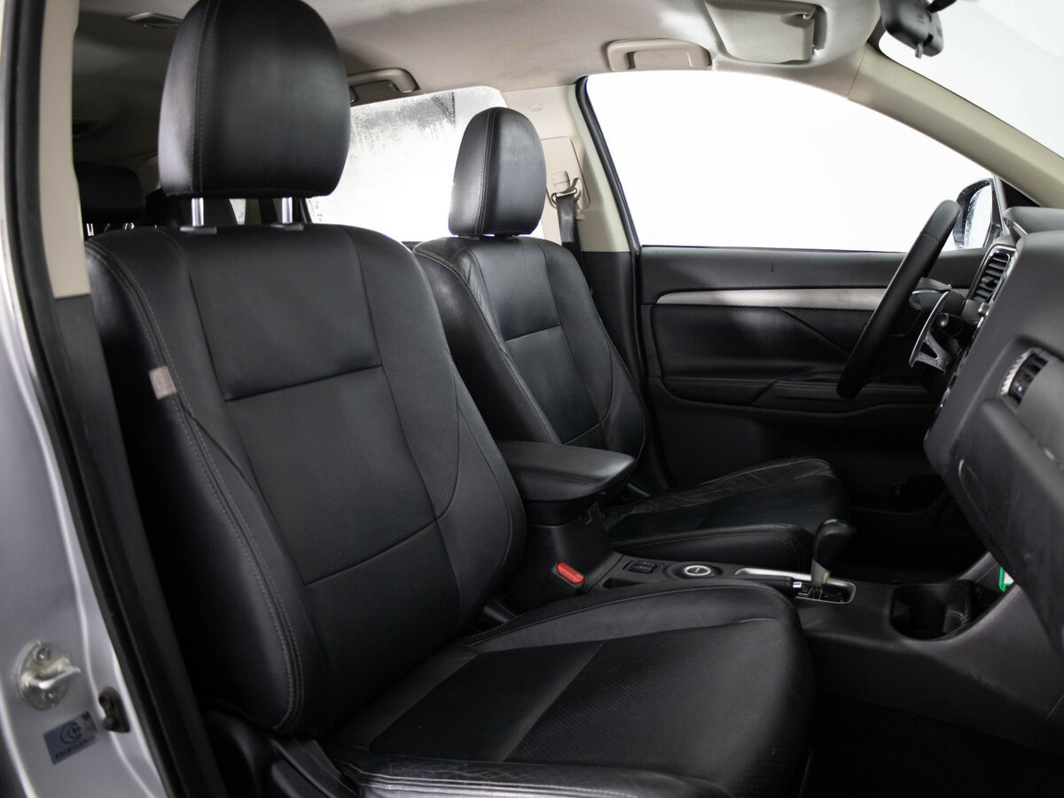 Mitsubishi Outlander 2013 года с пробегом. Фото: #8