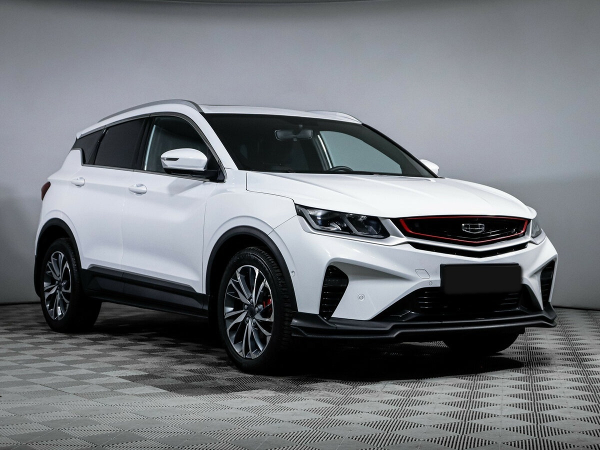 Geely Coolray 2023 года с пробегом. Фото: #2