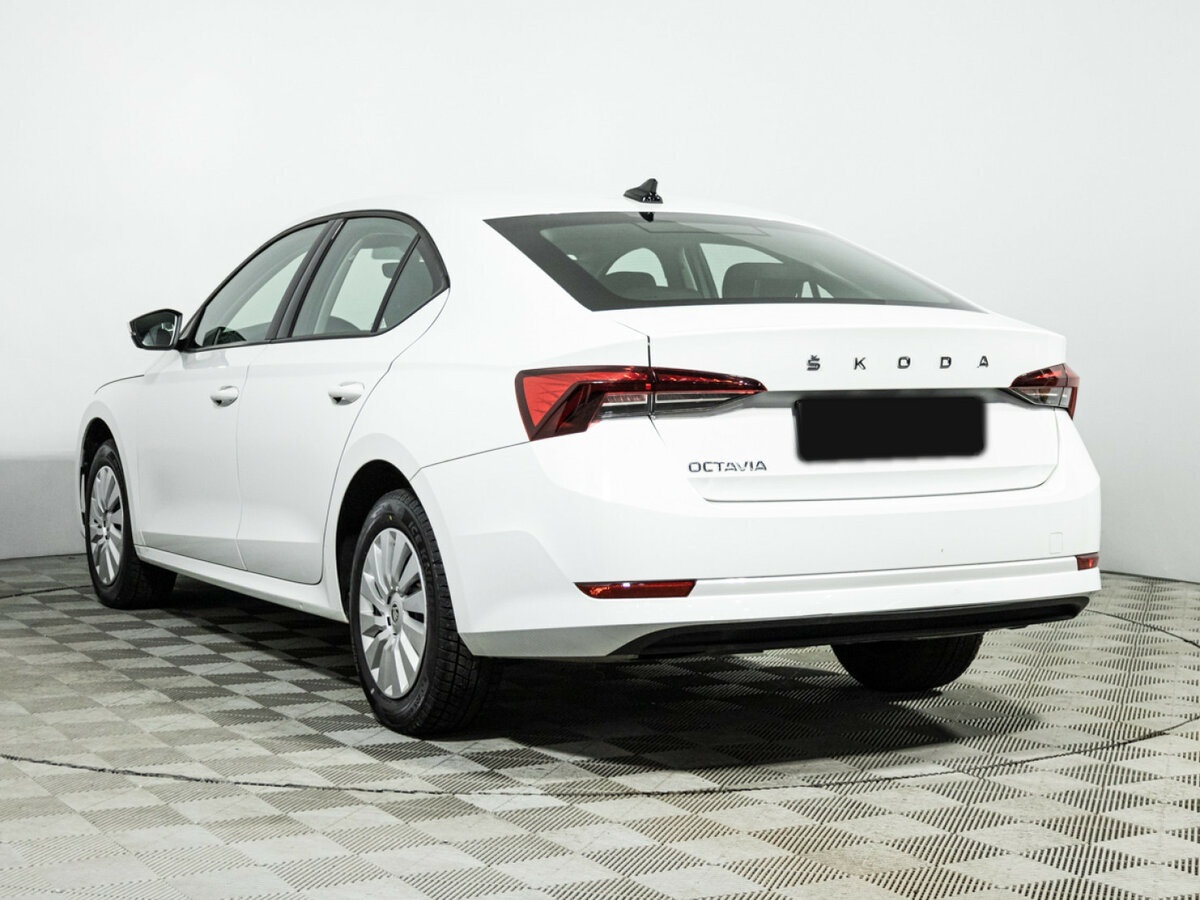 Skoda Octavia 2021 года с пробегом. Фото: #5
