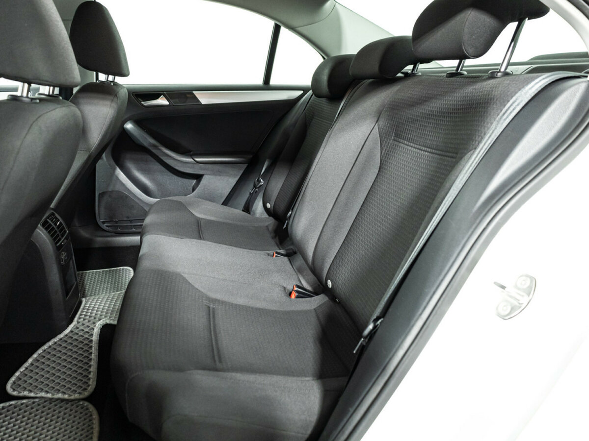 Volkswagen Jetta 2017 года с пробегом. Фото: #7