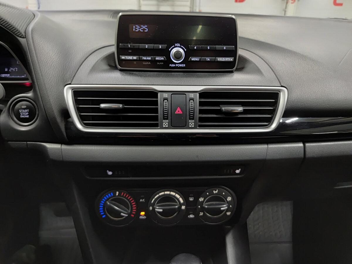 Mazda 3 2014 года с пробегом. Фото: #14