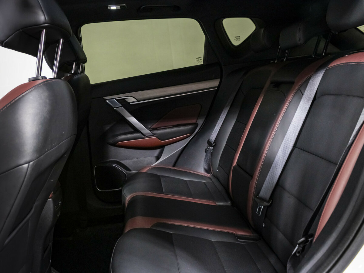 Geely Coolray 2022 года с пробегом. Фото: #11