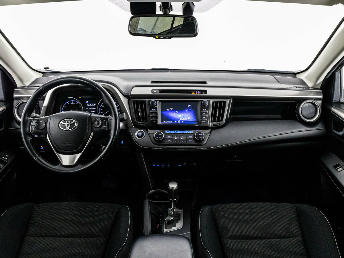 Toyota RAV4 2018 года с пробегом. Фото: #7