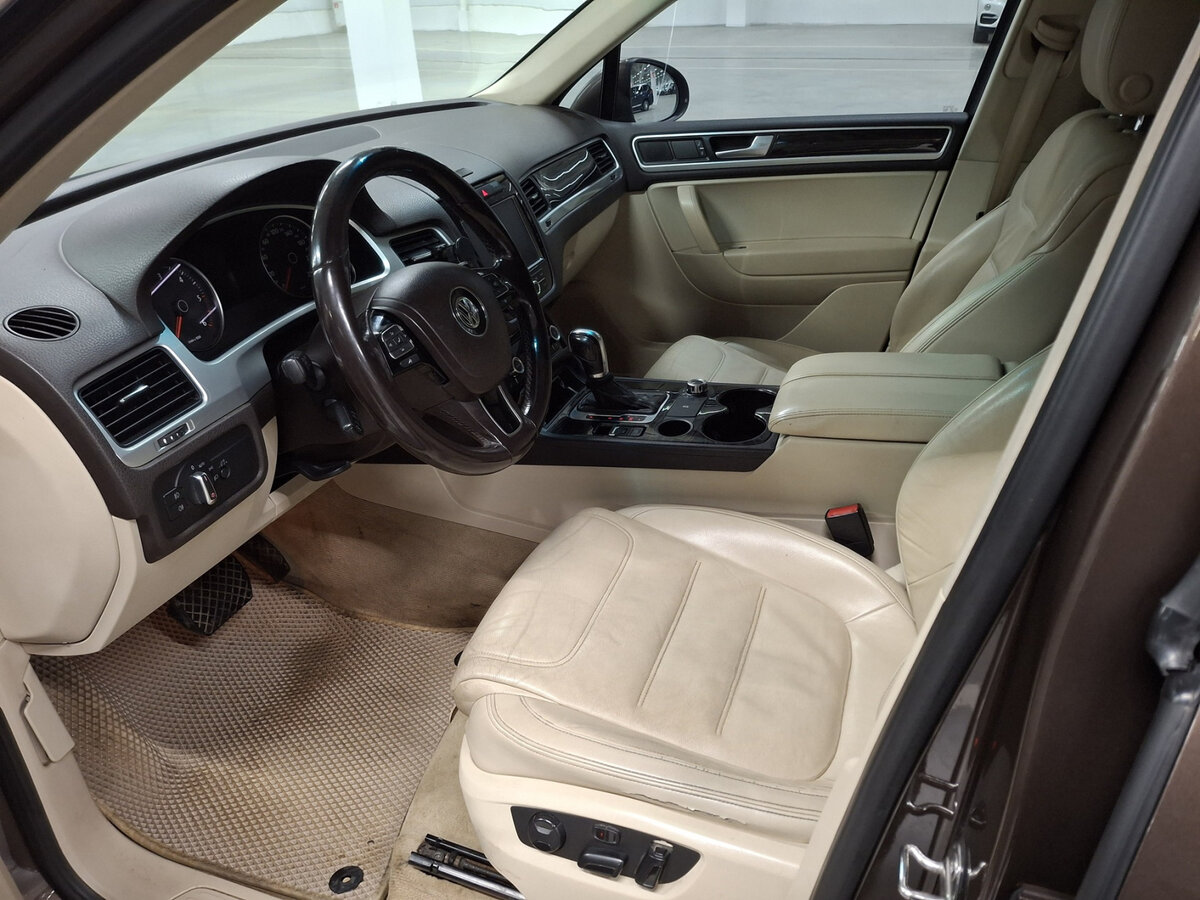 Volkswagen Touareg 2013 года с пробегом. Фото: #15
